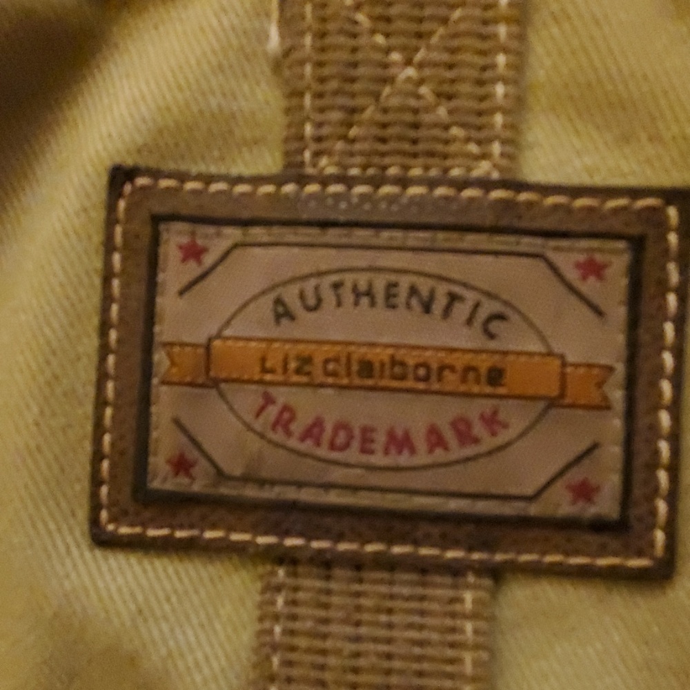 Purse - Picture 2 of 3